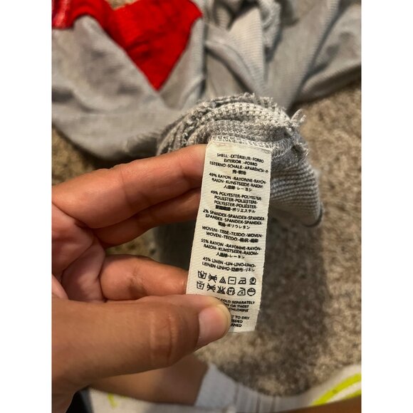 Free People We The Free Bubble Tee Gray Combo Red Embroidered Sleeve Top Large - Picture 8 of 8